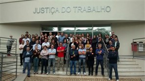 Servidores da Justiça do Trabalho aprovam cronograma de paralisações em Maringá antes de aderir à greve das Justiças Federal e Eleitoral